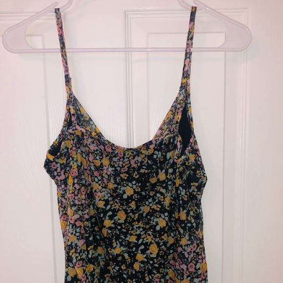 BCBGeneration floral tank (s) - Picture 5 of 6